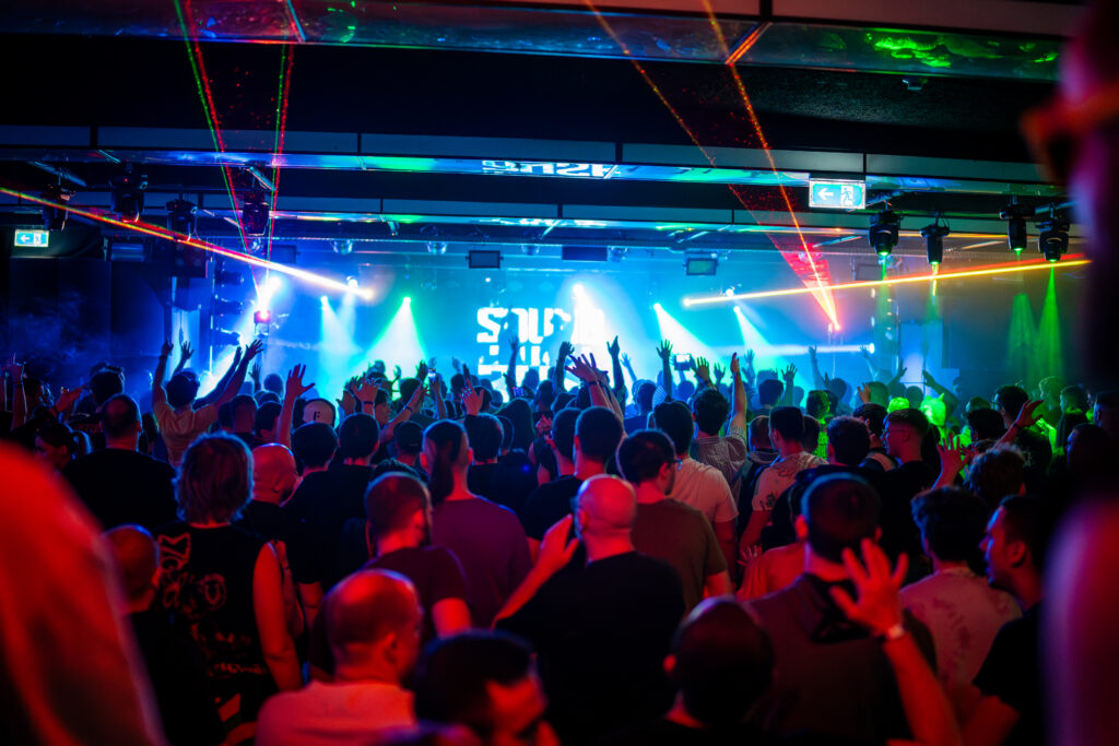 magyar hardstyle 3
hardstyle revolution